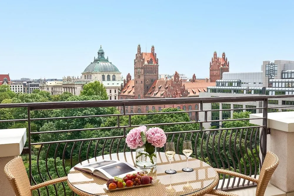 Rocco Forte The Charles Hotel München